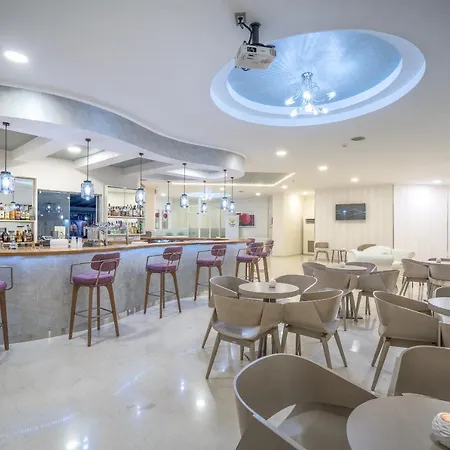 Hotell Golden Sun